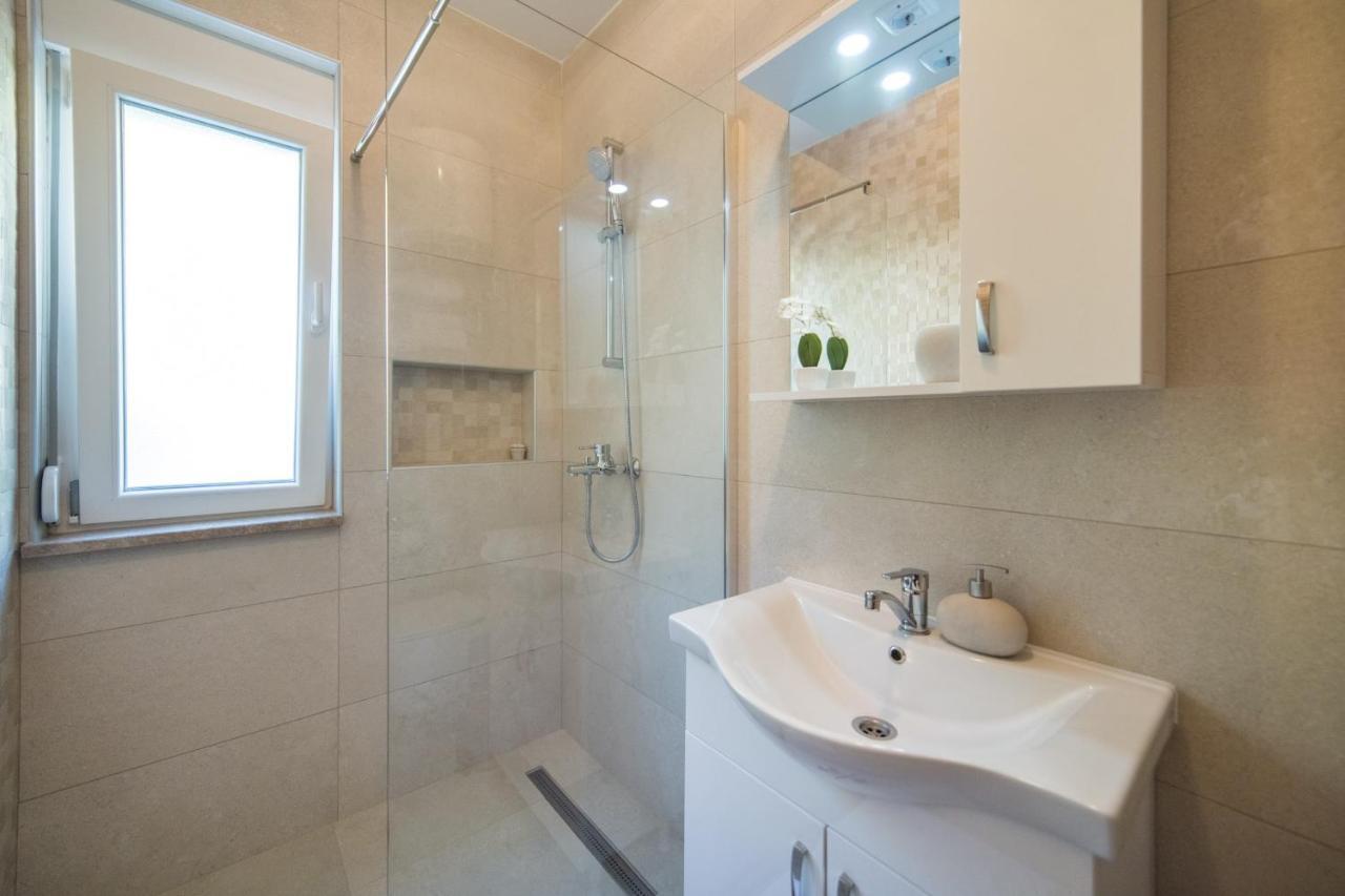 Apartments Zvonik Brist Ngoại thất bức ảnh