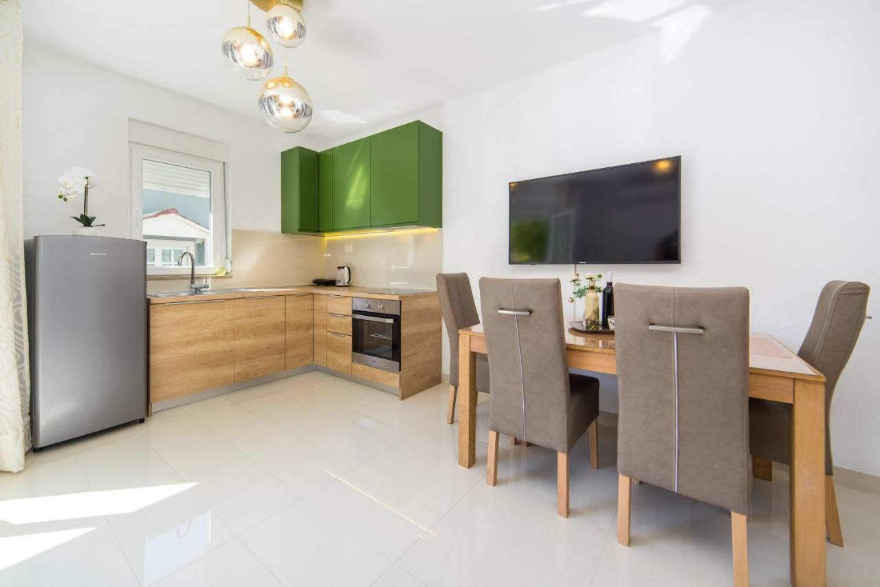 Apartments Zvonik Brist Ngoại thất bức ảnh