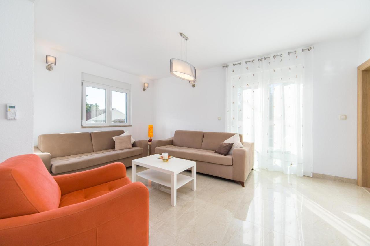 Apartments Zvonik Brist Ngoại thất bức ảnh
