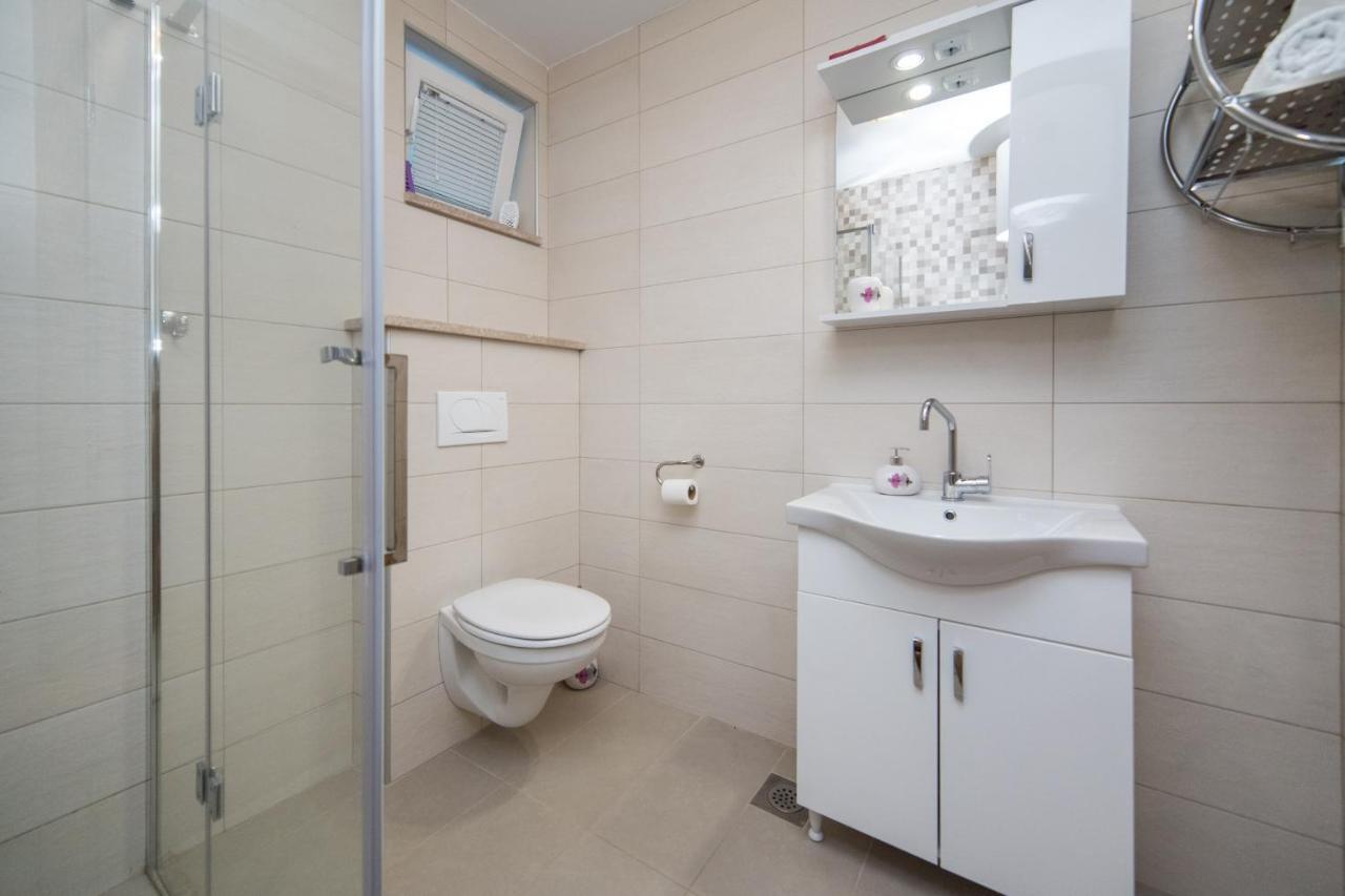 Apartments Zvonik Brist Ngoại thất bức ảnh